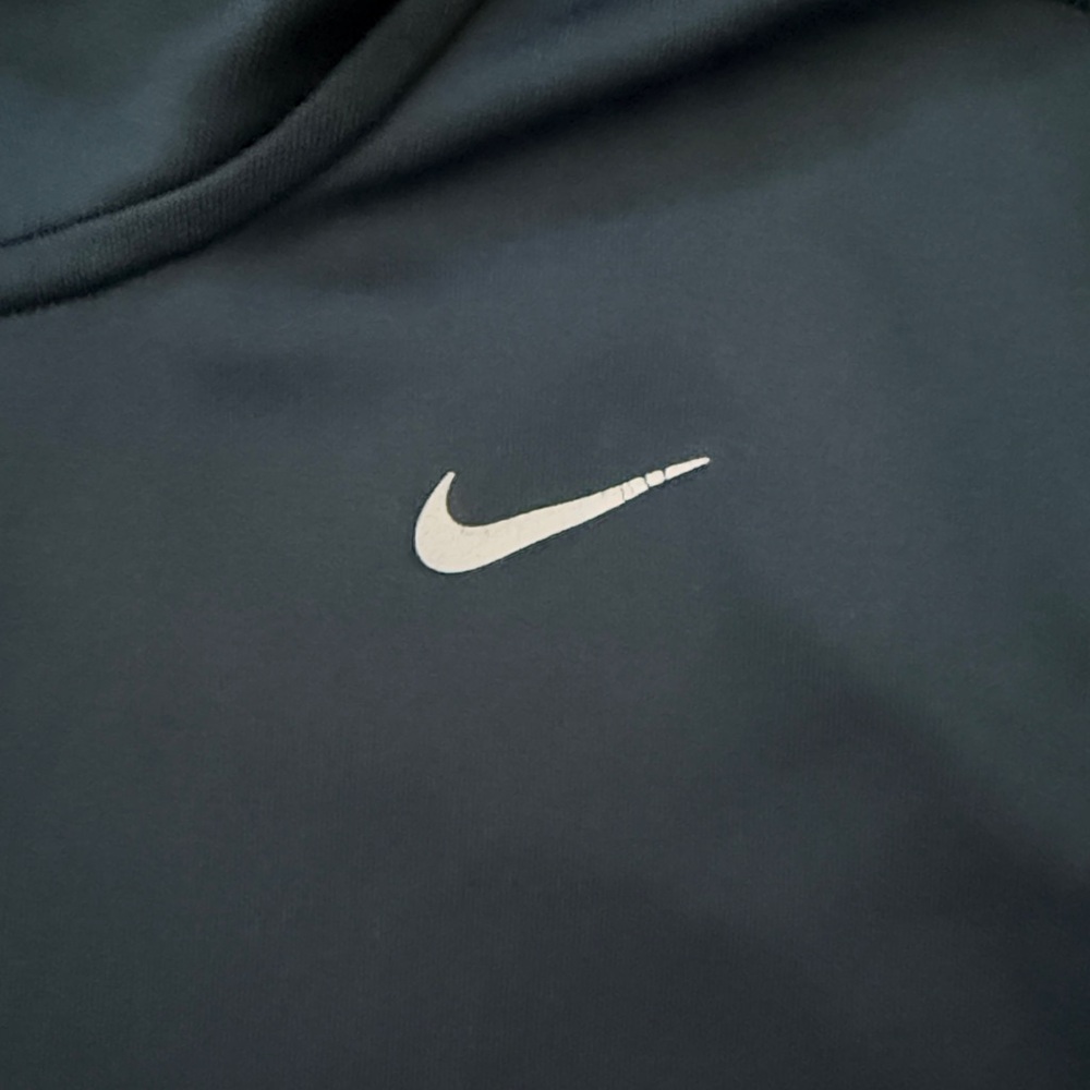 Nike Men's Navy Blue Performance 1/4” long sleeve shirt - Picture 3 of 10